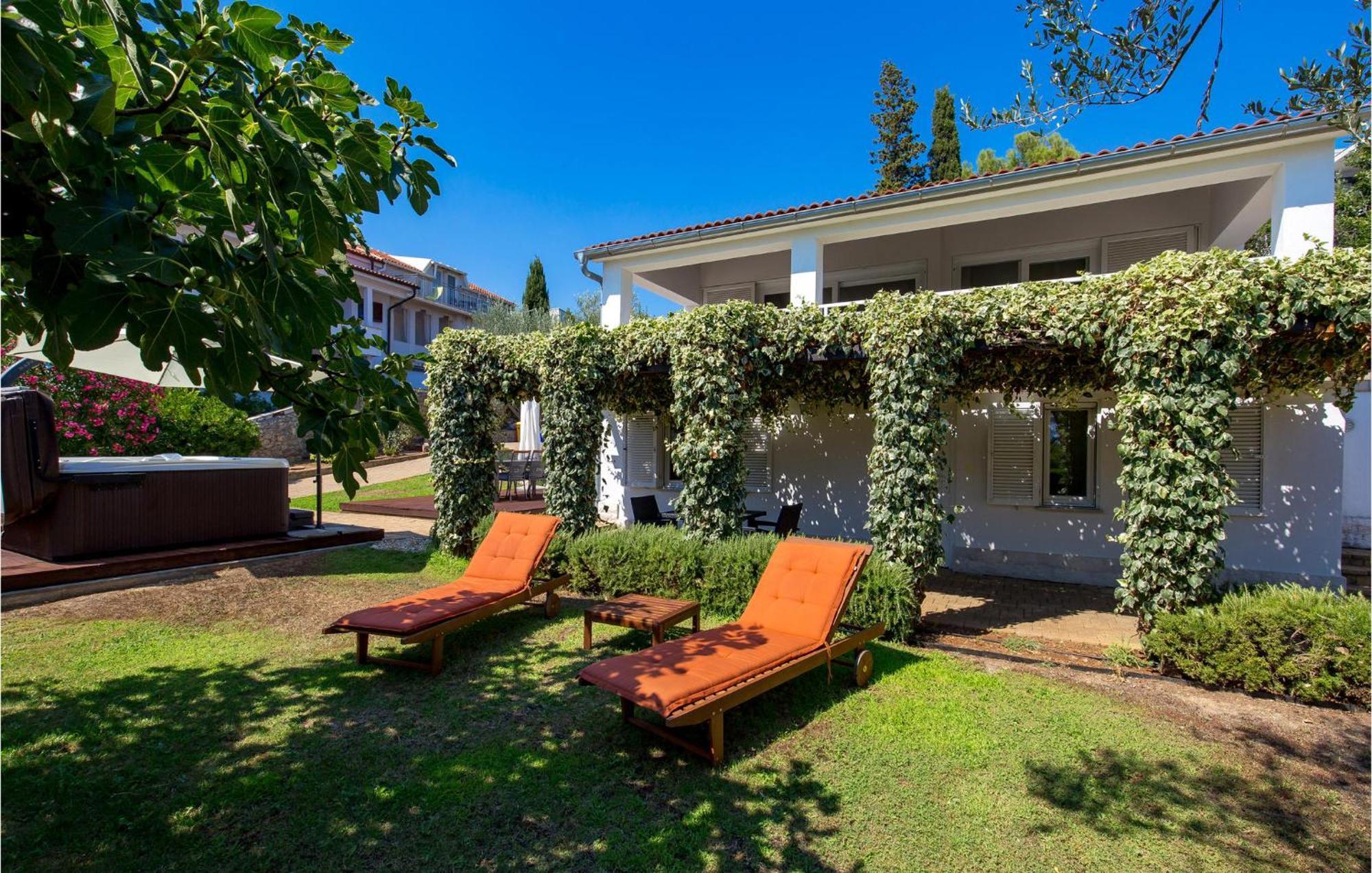 Nice Home In Krk With Kitchen Krk Town Exterior photo